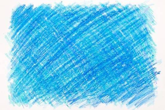 Штрихи цветными карандашами