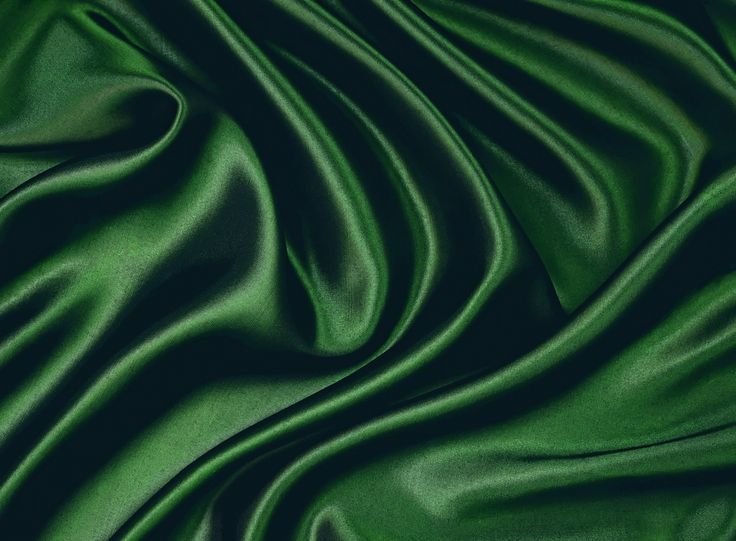 Шелк темный изумруд