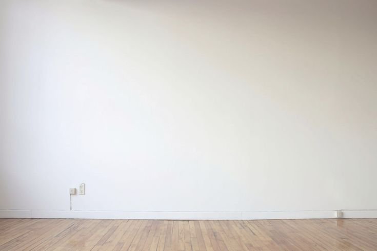 Пустая стена