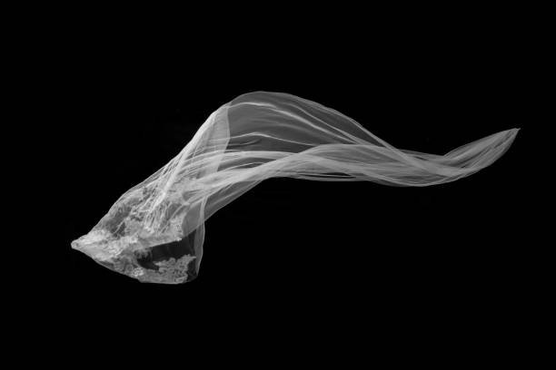 Фата развивается