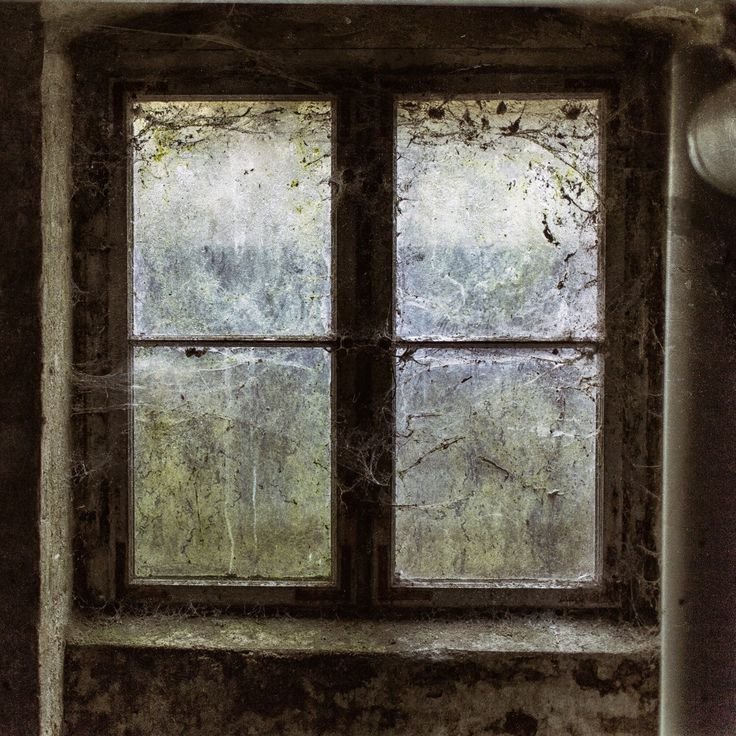 Старое окно