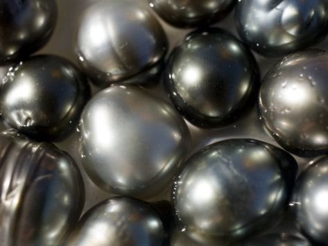 Черная Жемчужина камень