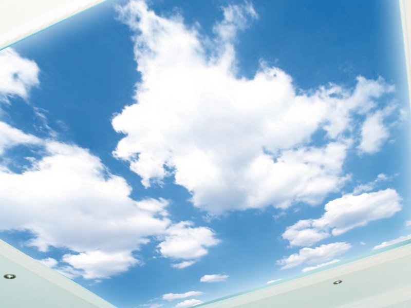 Потолок небо с облаками