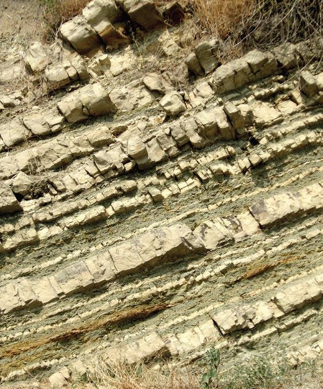 Плитчатая отдельность горных пород