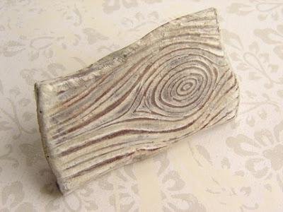 Имитация дерева на глине