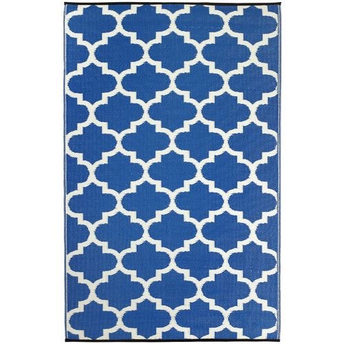 Ковер с синим орнаментом