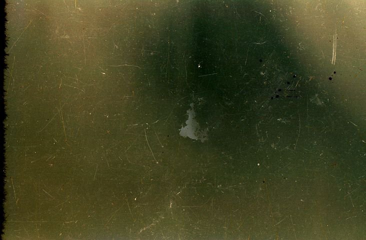 Скан пленочного зерна Ilford Delta 400pr