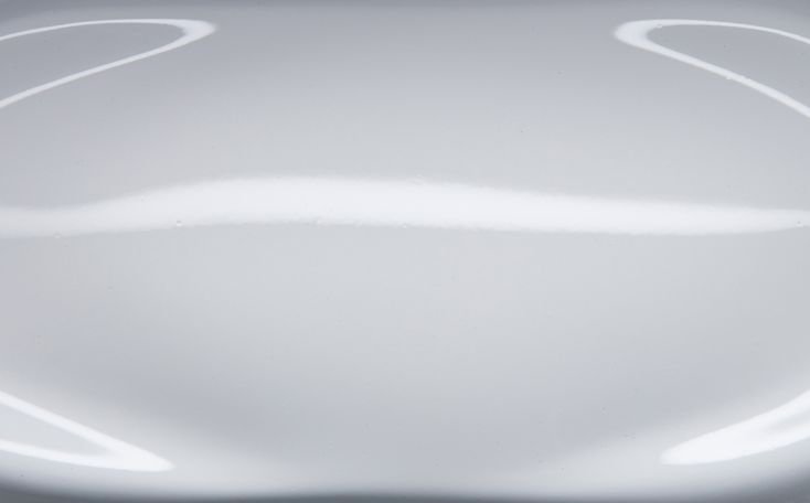 Белая глянцевая поверхность