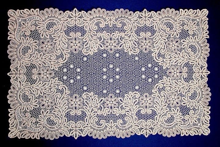 Вологодское кружево скатерть
