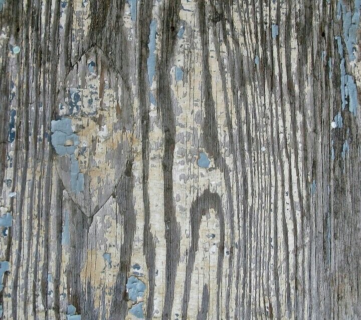 Крашеное дерево