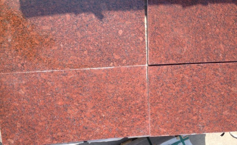 Красный гранит Империал ред