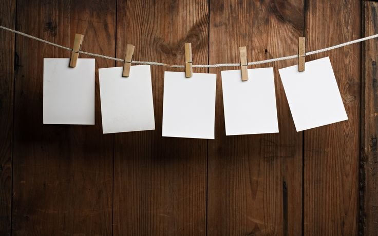 Фотокарточки на веревке