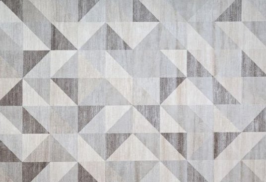 Ковер с геометрическим орнаментом