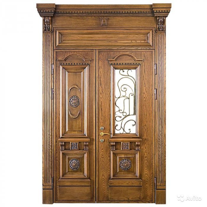 Двери резные деревянные