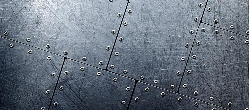 Металл с заклепками