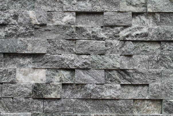 Талькохлорит рваный камень 200х50х20