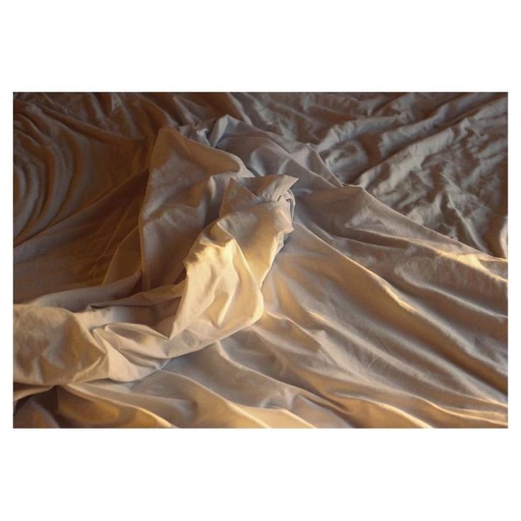 Шелковая простынь