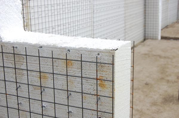 Армированный пенопласт сеткой