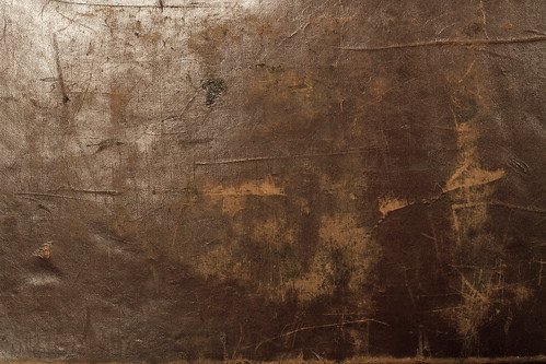 Кожа коричневая состаренная