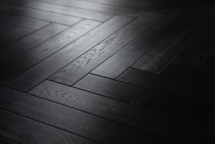 Черный паркет