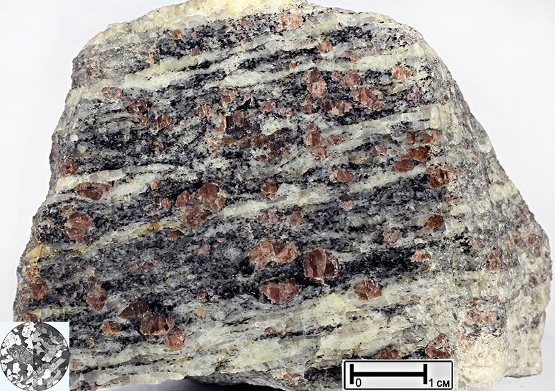 Гранат биотитовый гнейс