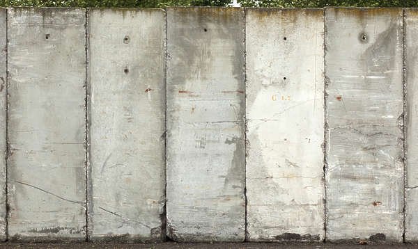 Бетонная плита Старая