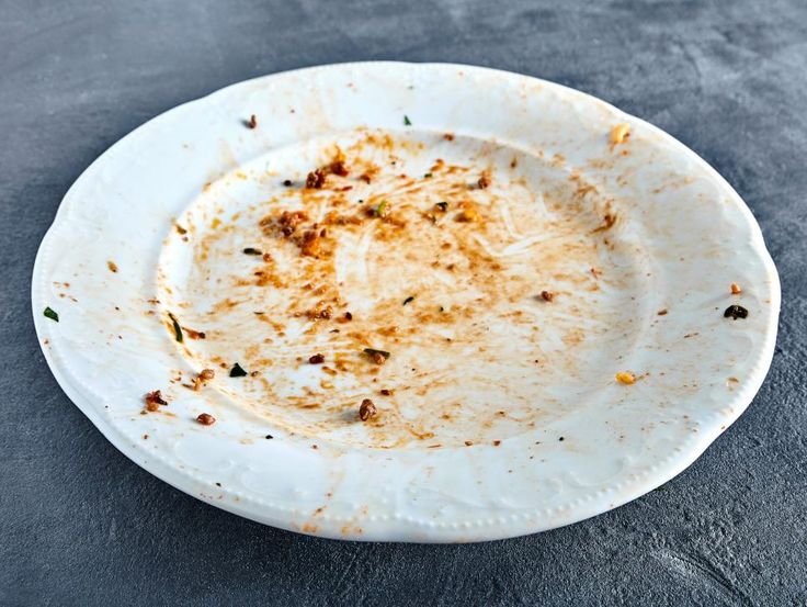 Грязная тарелка