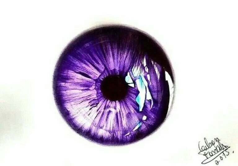 Фиолетовые глаза