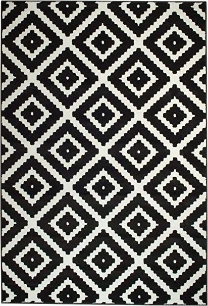 Ковер с геометрическим узором