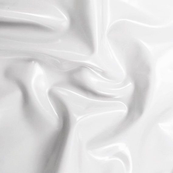 Мятая белая ткань
