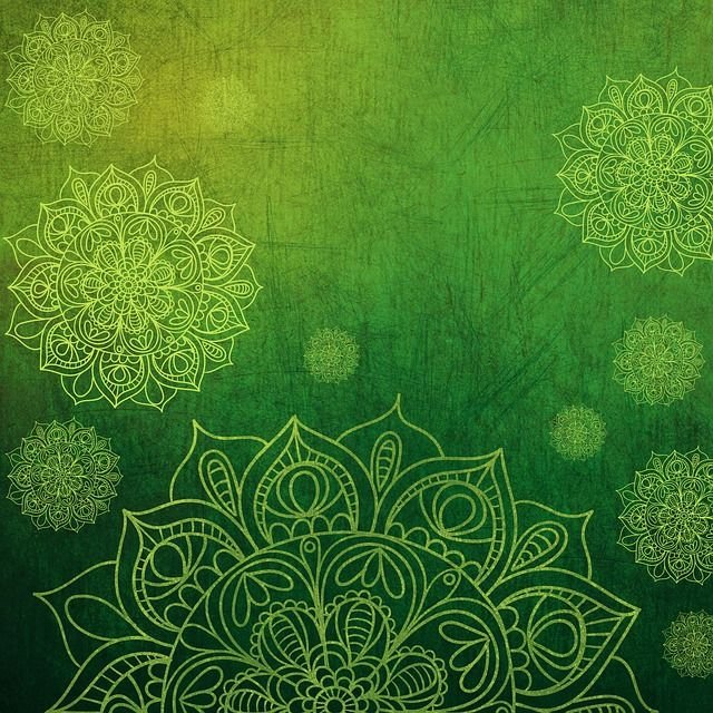 Зеленый орнамент