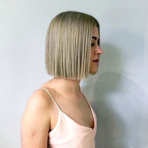 Каре Блант Боб 2020