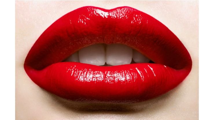 Красивые губы