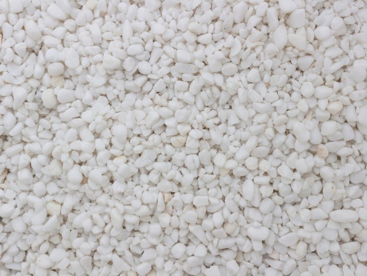 Камень декоративный галька белая кварц фракция 5-50 мм