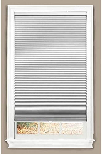 Окно с жалюзи текстура