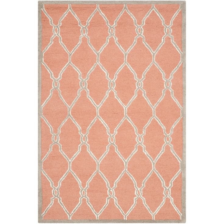 Ковер кораллового цвета