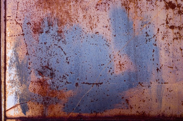 Царапины на металле