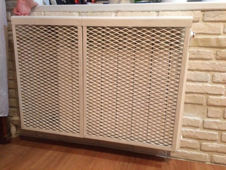 Экран для радиатора деревянный