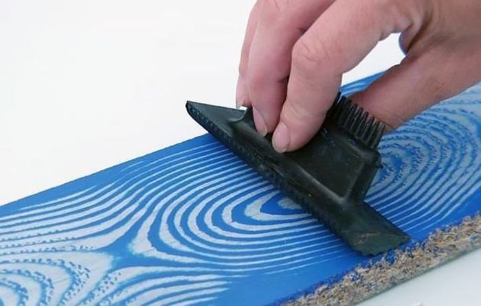 Шпатель для имитации дерева