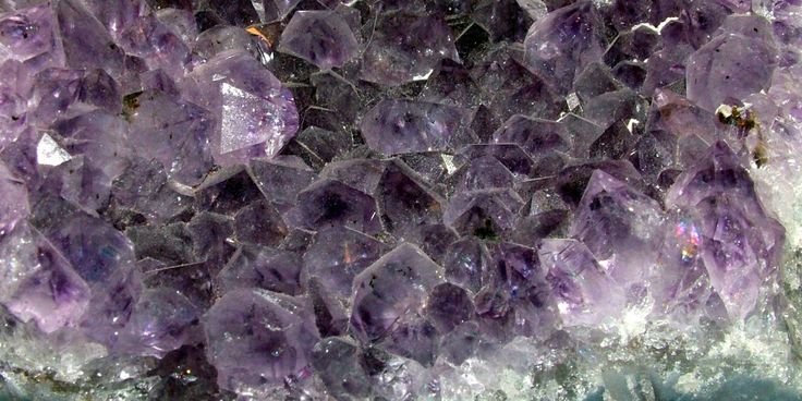 Фиалковый аметист