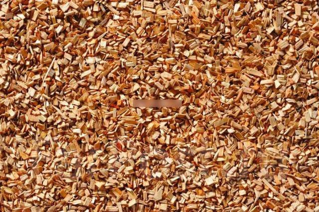 Отсыпка древесной щепой