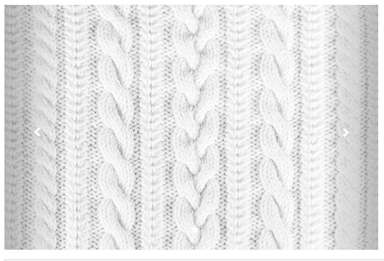 Белое вязаное полотно