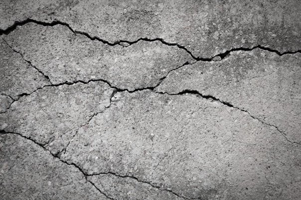 Трещины в бетоне