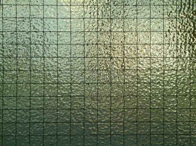 Стекло армированное 6мм 770*1340