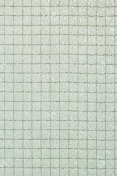 Стекло армированное 6 мм 680*1320