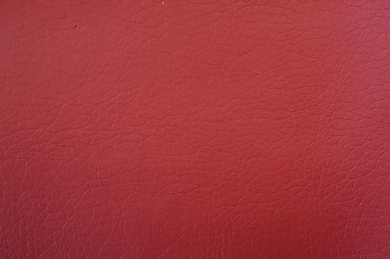 Красный дермантин