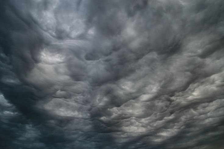 Серые облака