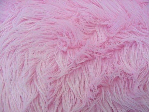 Розовая шерсть