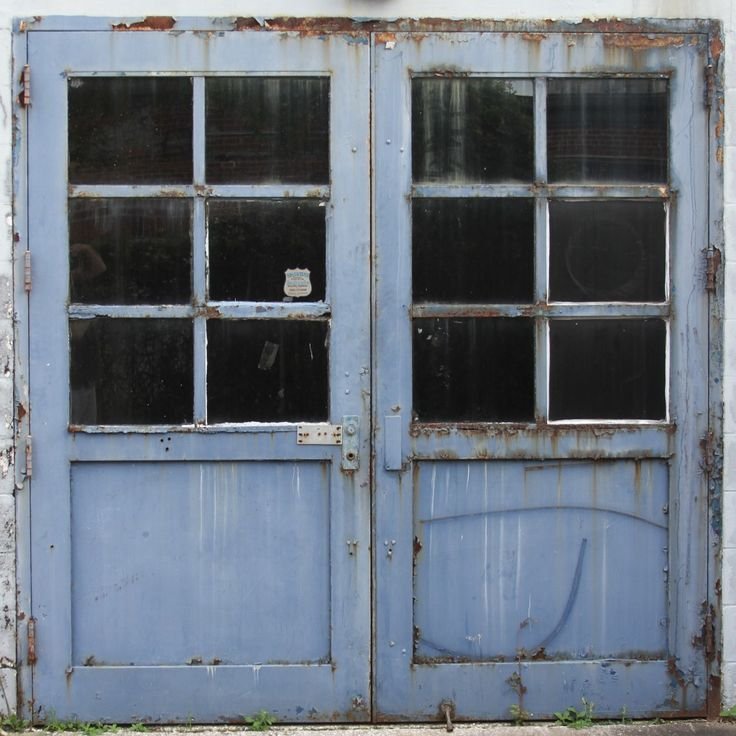 Старая дверь