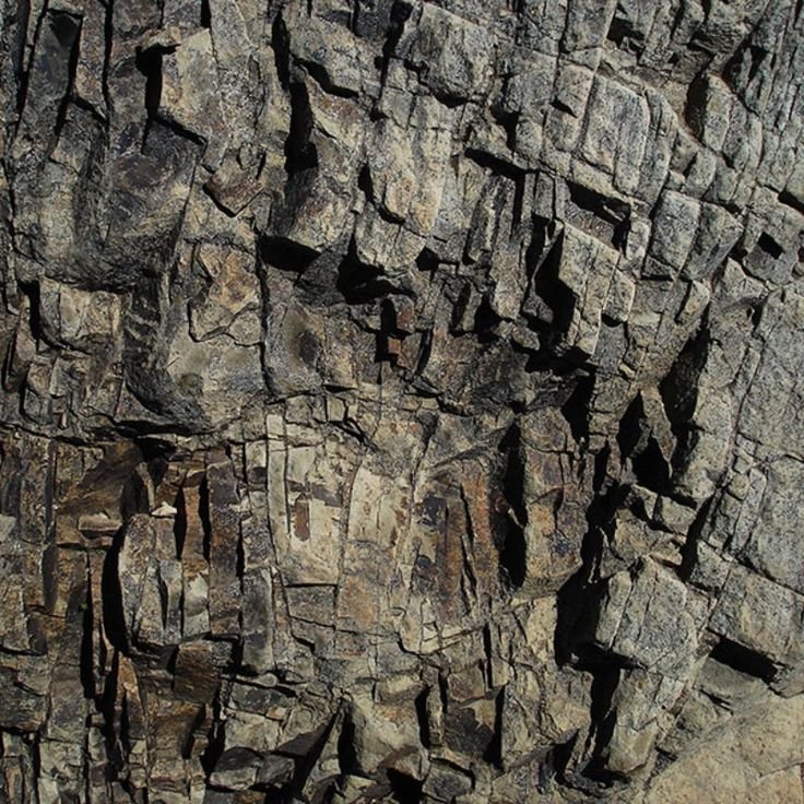 Скала в интерьере